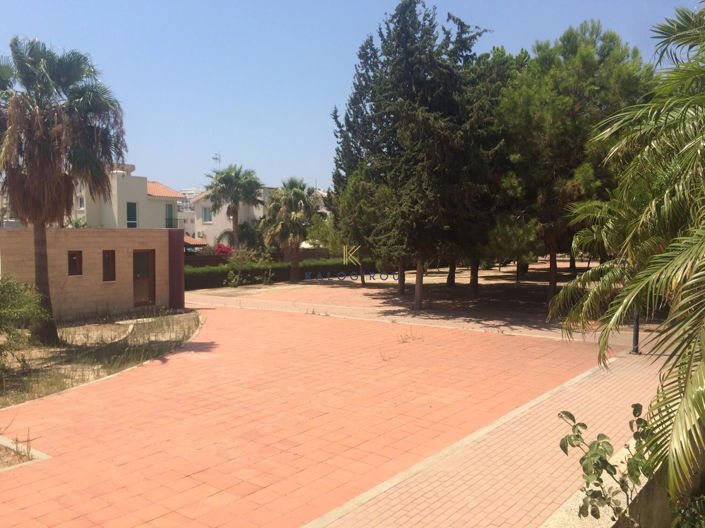 Image No.12-3 Bed House for sale