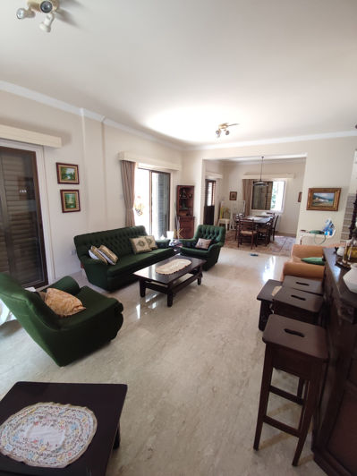 Image No.8-3 Bed House for sale