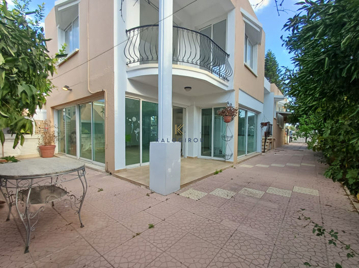 Image No.1-2 Bed House for sale