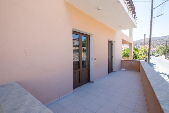 Image No.20-3 Bed Property for sale