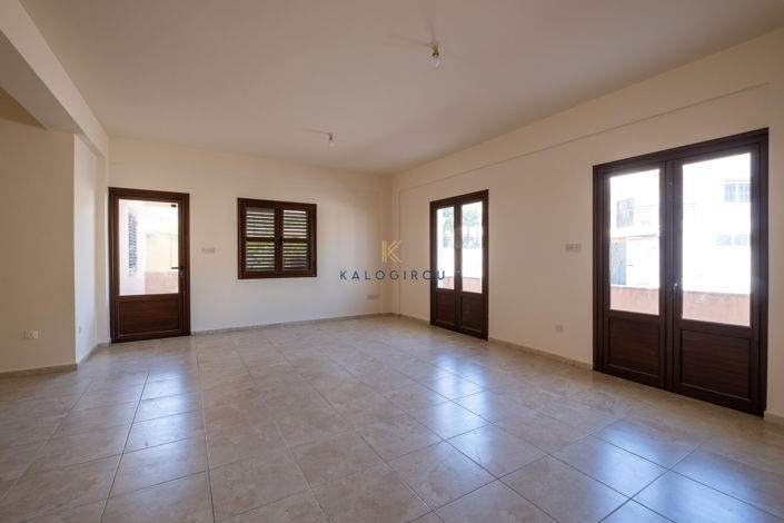 Image No.7-3 Bed Property for sale