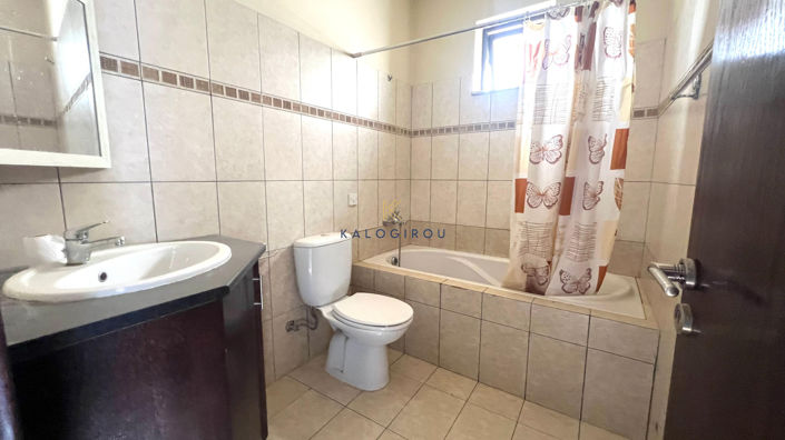 Image No.13-3 Bed House for sale