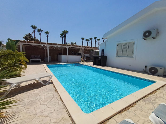 Image No.25-3 Bed Bungalow for sale