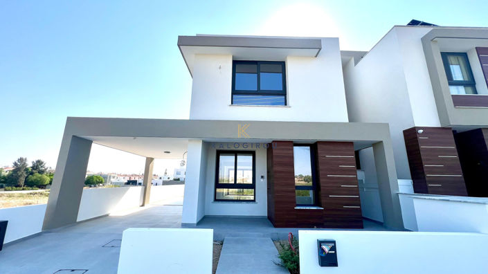 Image No.1-3 Bed House for sale