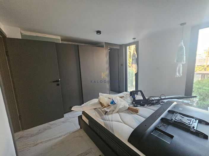 Image No.12-3 Bed House for sale