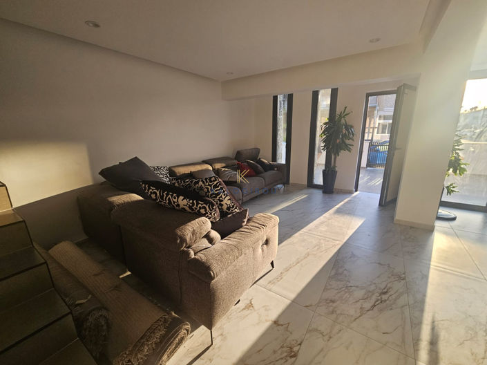 Image No.2-3 Bed House for sale