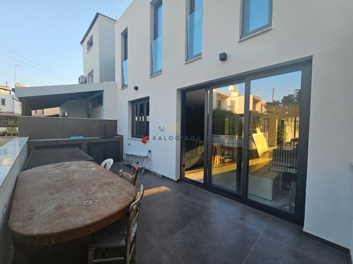 Image No.8-3 Bed House for sale