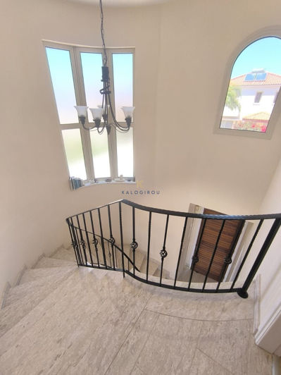 Image No.13-3 Bed House for sale