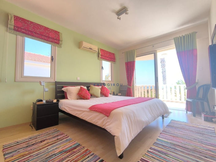 Image No.16-3 Bed House for sale