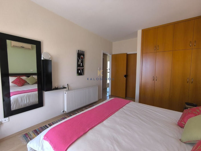 Image No.18-3 Bed House for sale