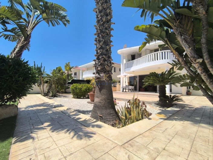 Image No.31-3 Bed House for sale