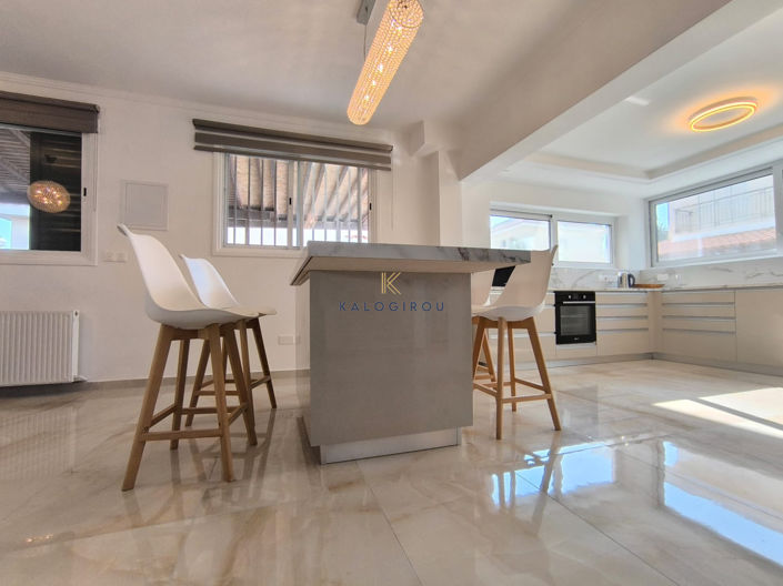 Image No.9-3 Bed House for sale