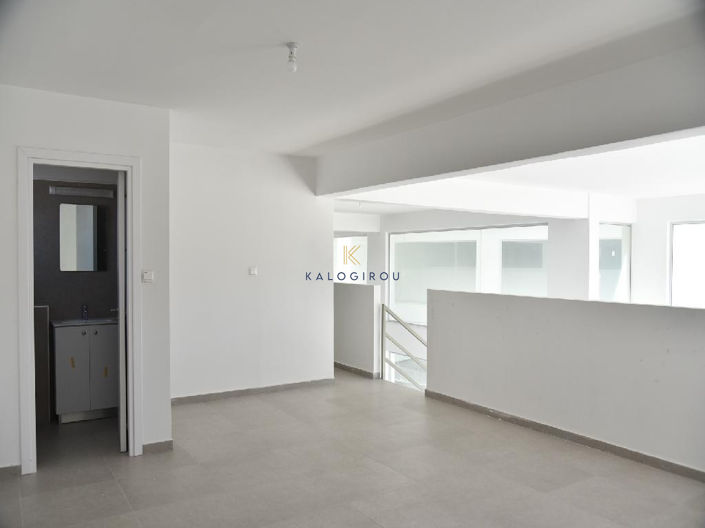 Image No.10-Commercial à vendre à Anglisides