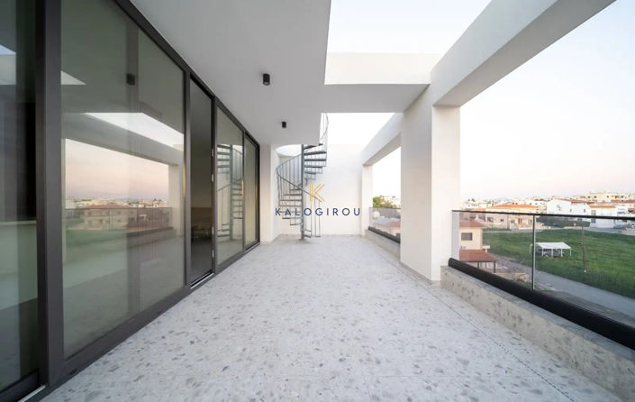 Image No.12-2 Bed Apartment for sale