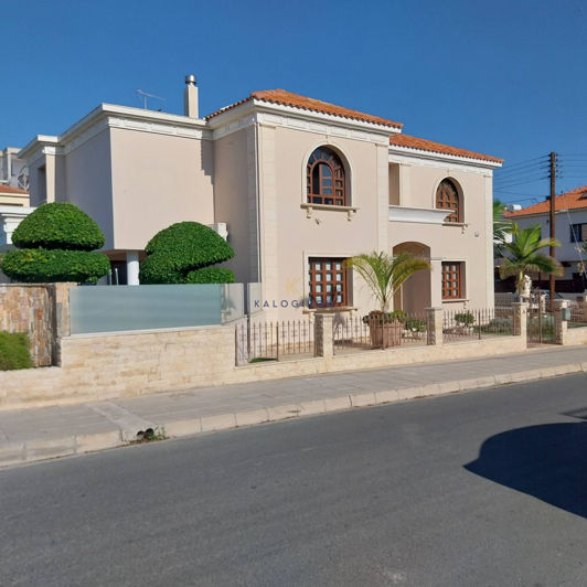 Image No.3-4 Bed House for sale