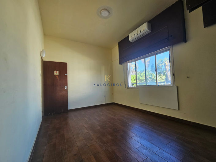 Image No.17-3 Bed House for sale