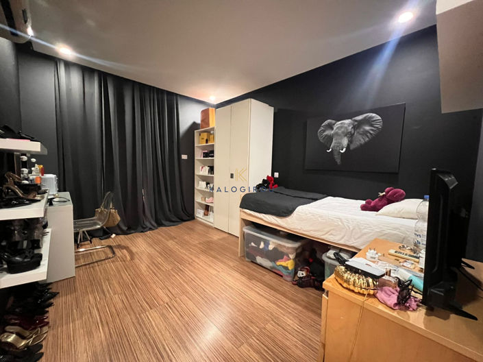 Image No.17-4 Bed House for sale