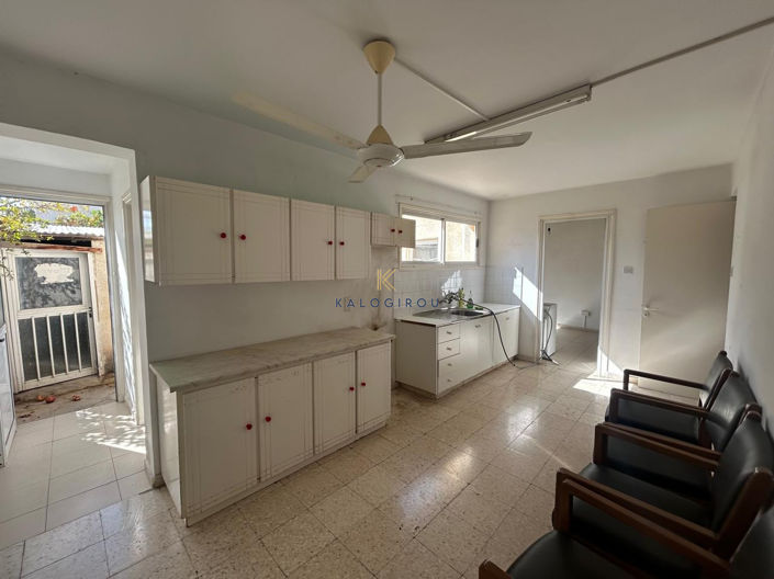 Image No.3-3 Bed House for sale