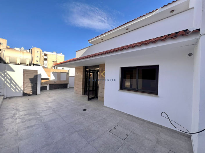 Image No.13-4 Bed House for sale