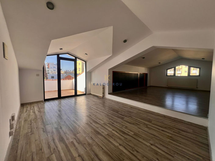 Image No.24-4 Bed House for sale