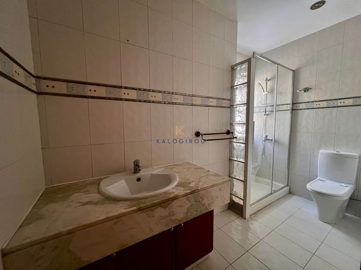 Image No.28-4 Bed House for sale