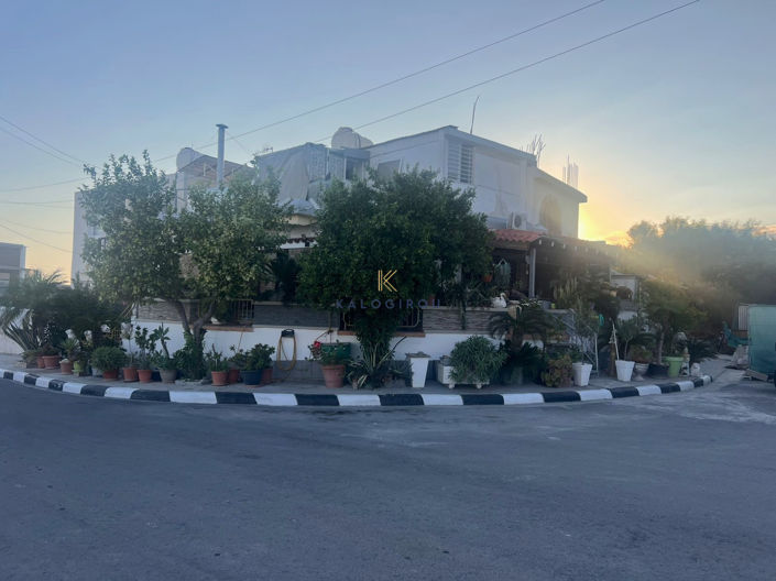 Image No.3-3 Bed House for sale