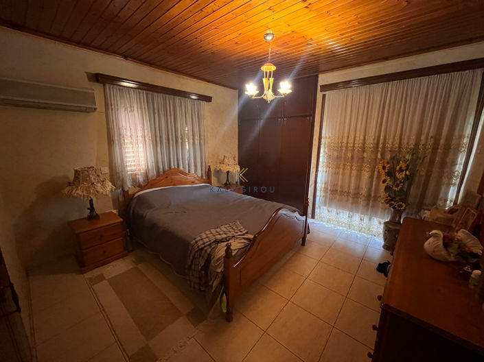 Image No.9-3 Bed House for sale