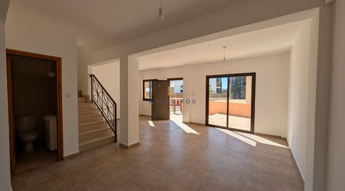 Image No.3-Maison de 4 chambres à vendre à Meneou