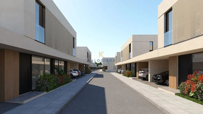 Image No.7-3 Bed House for sale