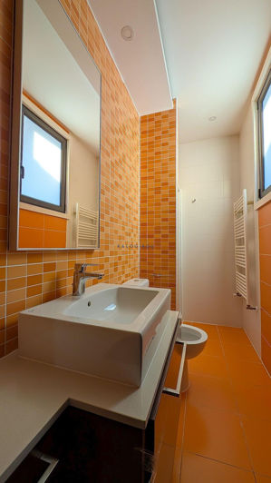 Image No.35-6 Bed House for sale