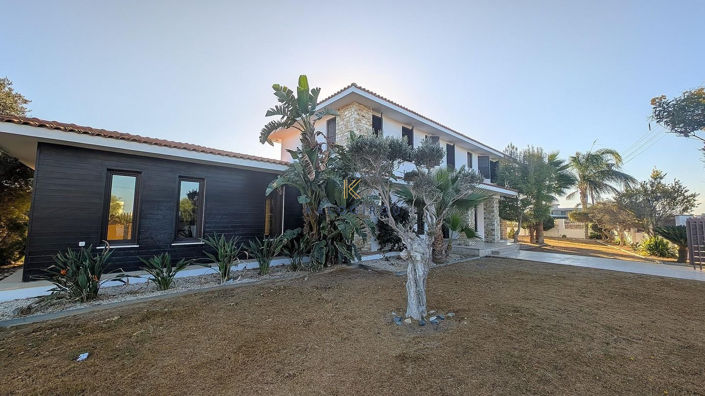 Image No.37-6 Bed House for sale