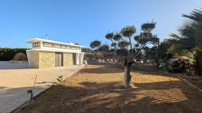 Image No.39-6 Bed House for sale