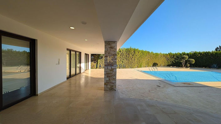 Image No.43-6 Bed House for sale