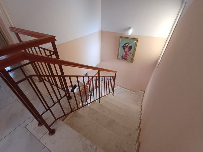 Image No.11-4 Bed House for sale