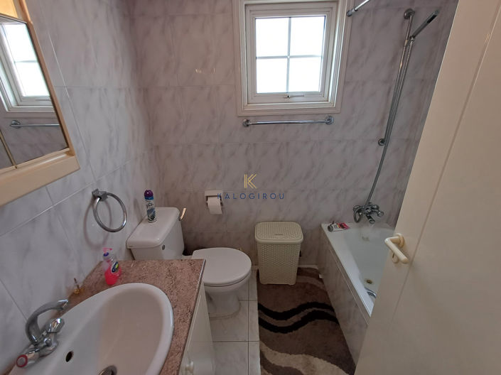 Image No.20-4 Bed House for sale