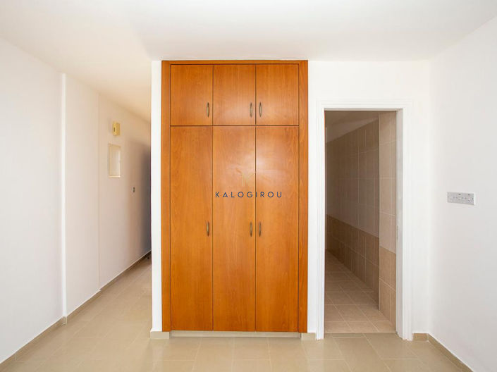 Image No.6-Apartment for sale