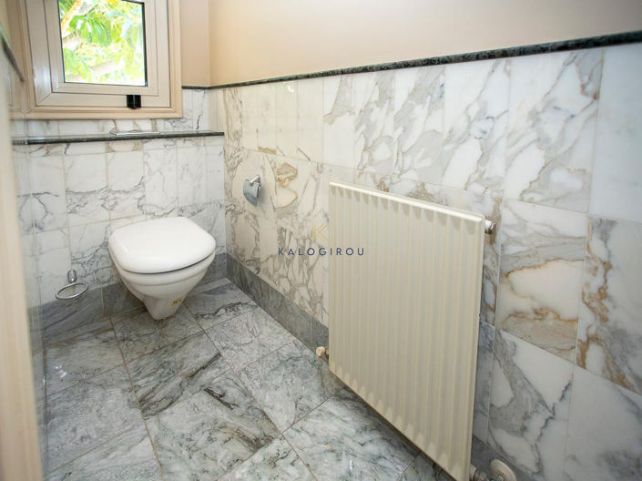 Image No.20-4 Bed House for sale