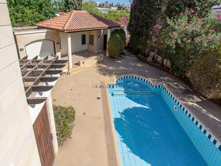 Image No.24-4 Bed House for sale