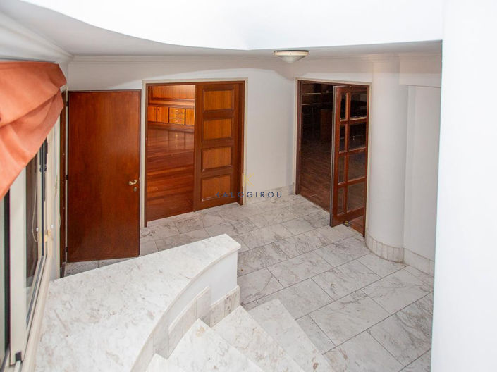 Image No.25-4 Bed House for sale