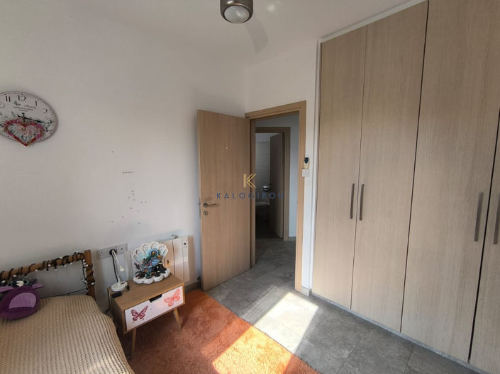 Image No.12-4 Bed House for sale