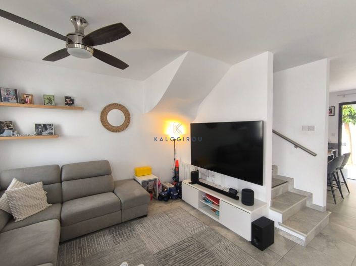 Image No.2-4 Bed House for sale