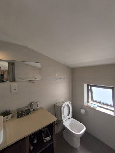 Image No.20-4 Bed House for sale