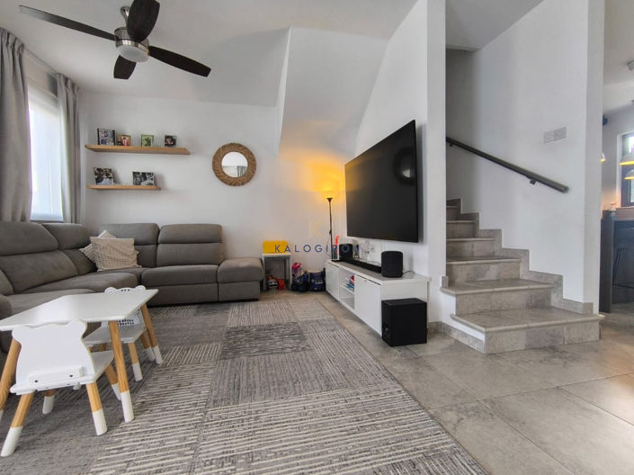 Image No.7-4 Bed House for sale