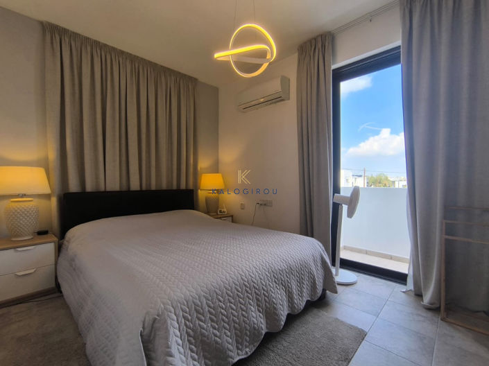 Image No.9-4 Bed House for sale