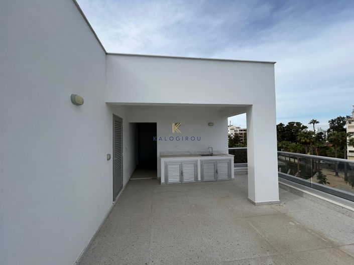 Image No.25-4 Bed Apartment for sale