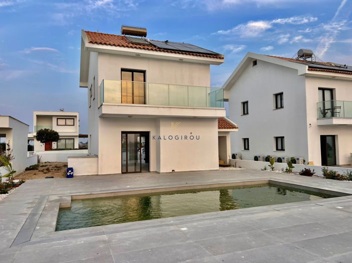 Image No.2-3 Bed House for sale