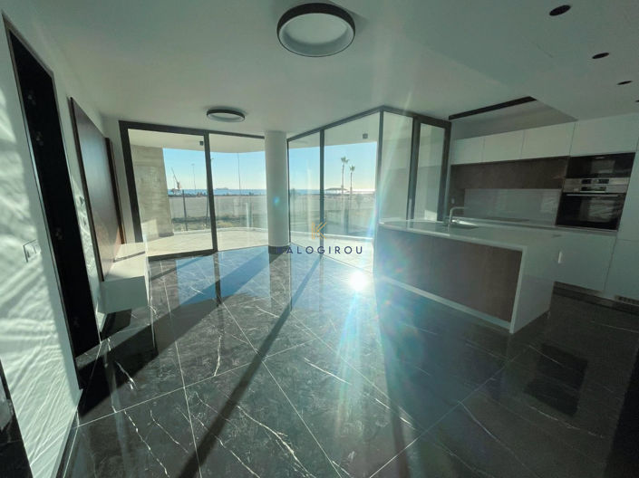 Image No.2-Appartement de 2 chambres à vendre à Larnaca