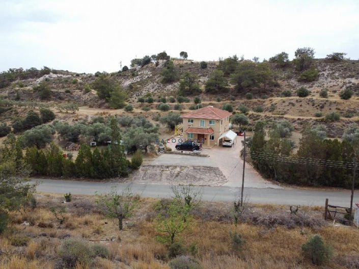 Image No.1-3 Bed House for sale