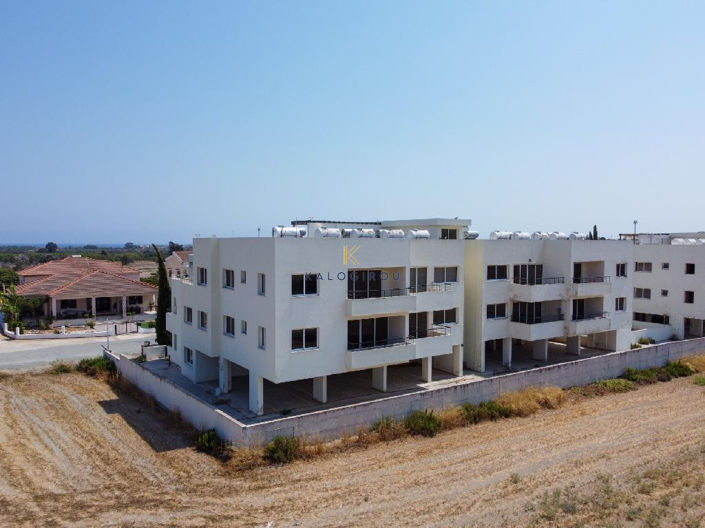 Image No.2-14 Bed Property for sale