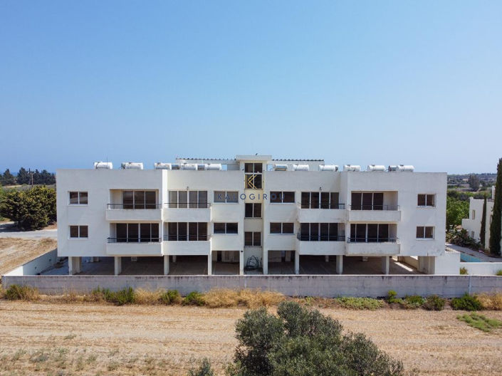 Image No.4-14 Bed Property for sale